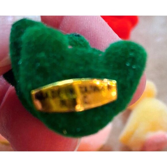 Miniature Flocked Animal Figurines Set Of Bears Ducks Squirrels Vintage Made I - Picture 6 of 7